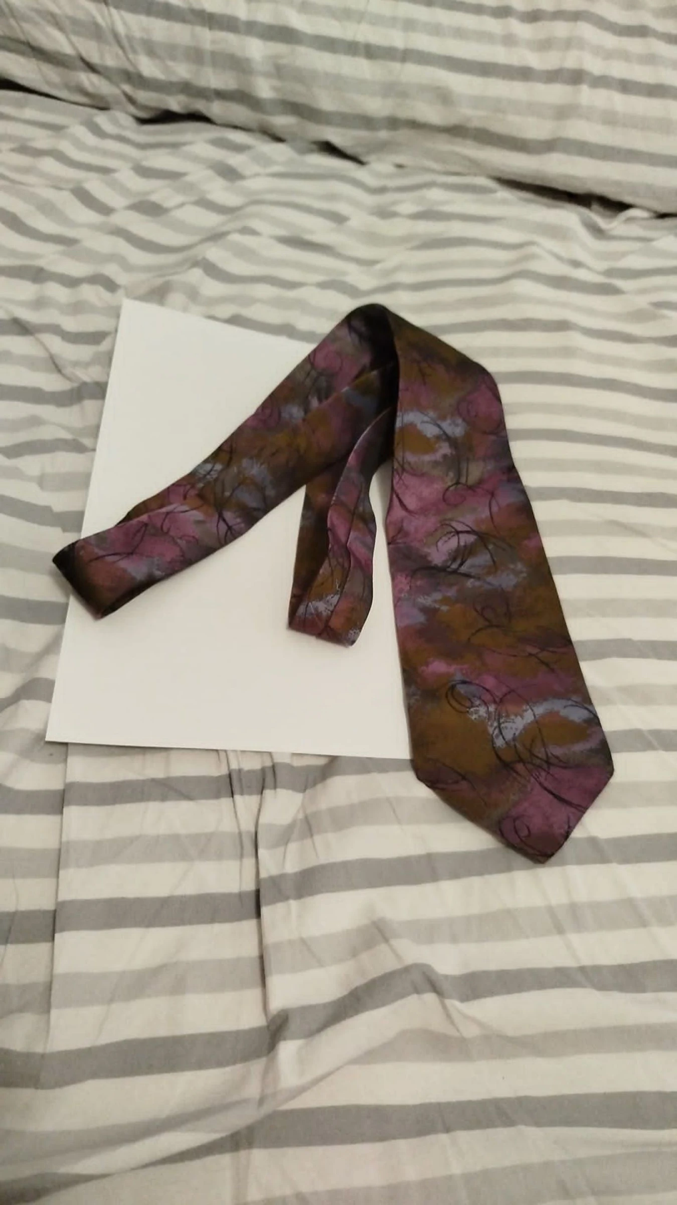 Corbata seda marca derby 